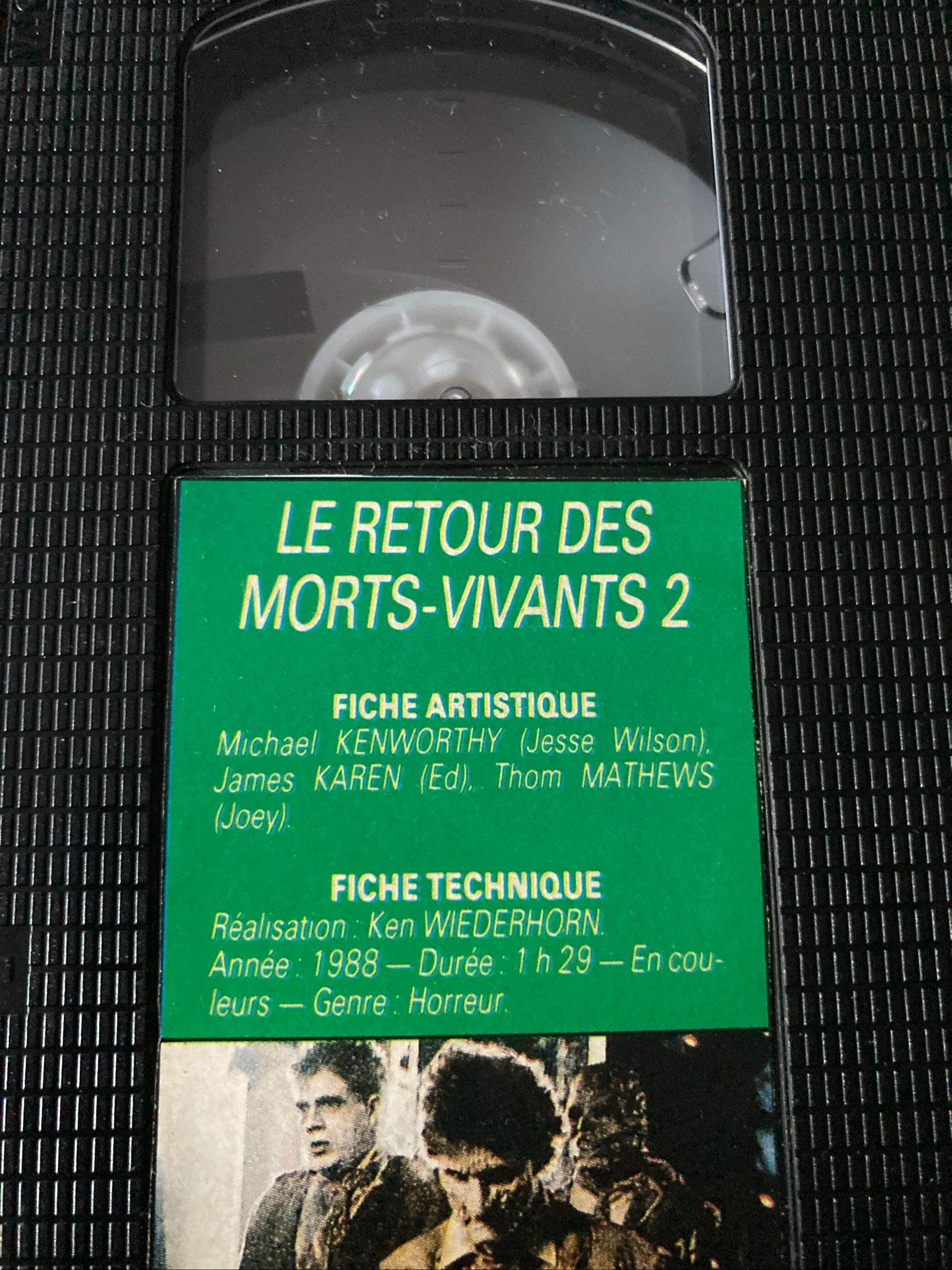 Cassette VHS The Return of the Living Dead 2 (read description) – photo 6